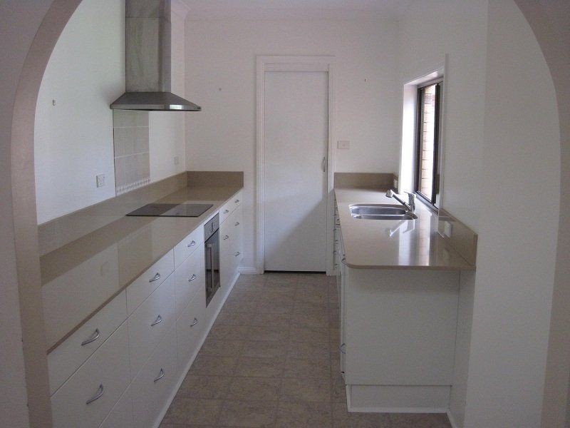 4 Elizabeth Dr, Noraville NSW 2263