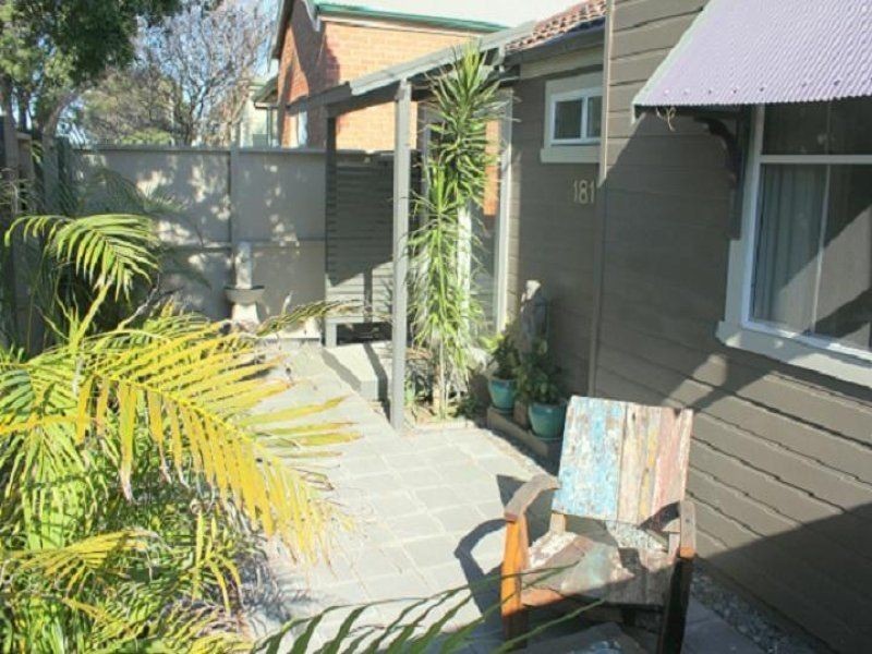 181 Douglas st, Stockton NSW 2295