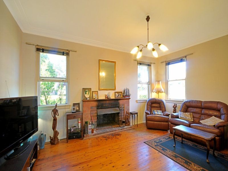 38 Pooley St, Ryde NSW 2112