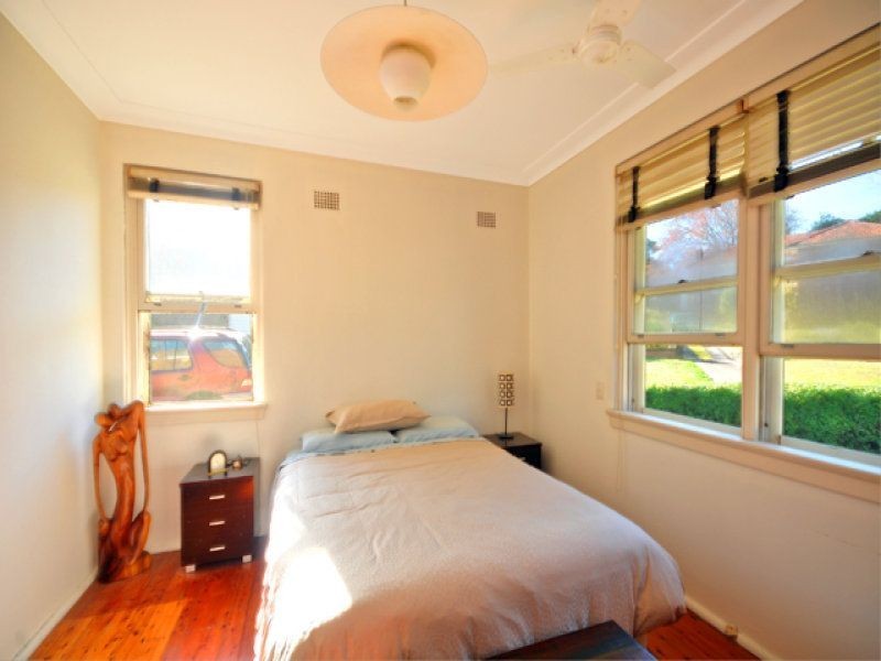 38 Pooley St, Ryde NSW 2112