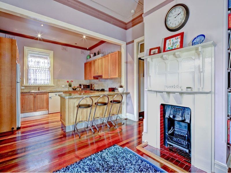 30 Kingsland Road Sth, Bexley NSW 2207