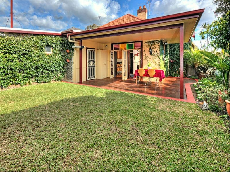 30 Kingsland Road Sth, Bexley NSW 2207