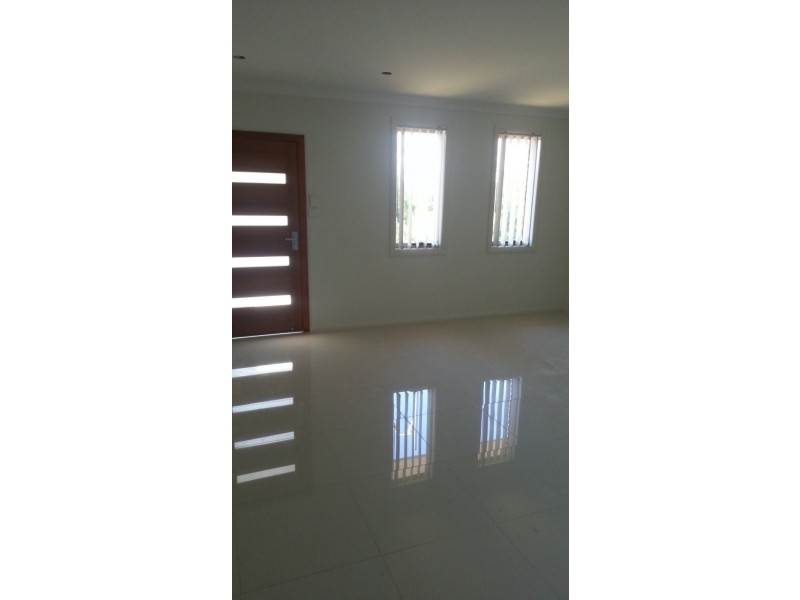 48 Bird Walton Avenue, Middleton Grange NSW 2171