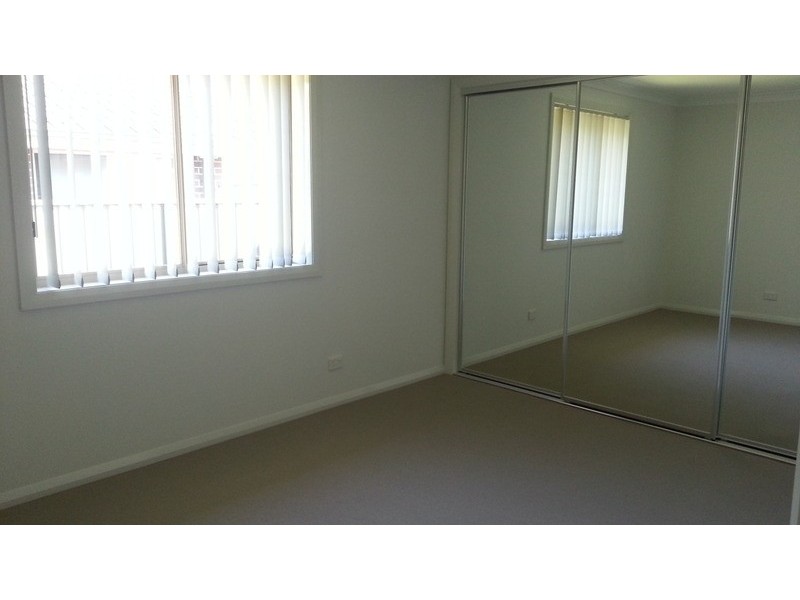 48 Bird Walton Avenue, Middleton Grange NSW 2171