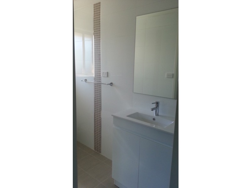 48 Bird Walton Avenue, Middleton Grange NSW 2171