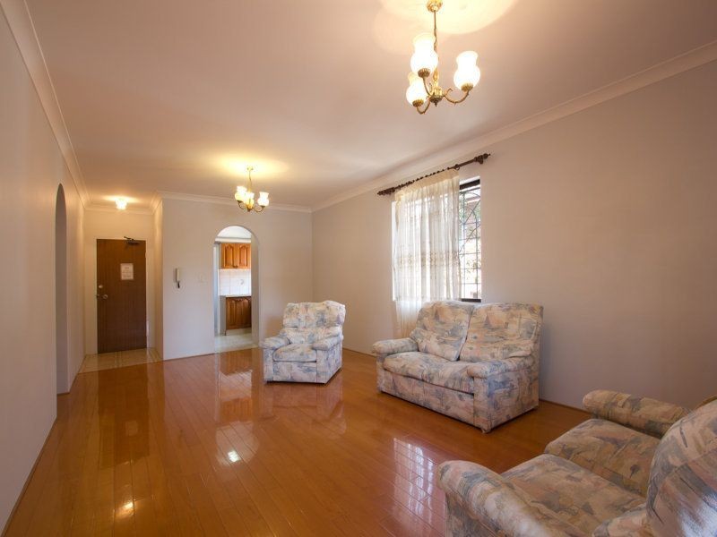 1/10 Hillcrest Avenue, Hurstville NSW 2220