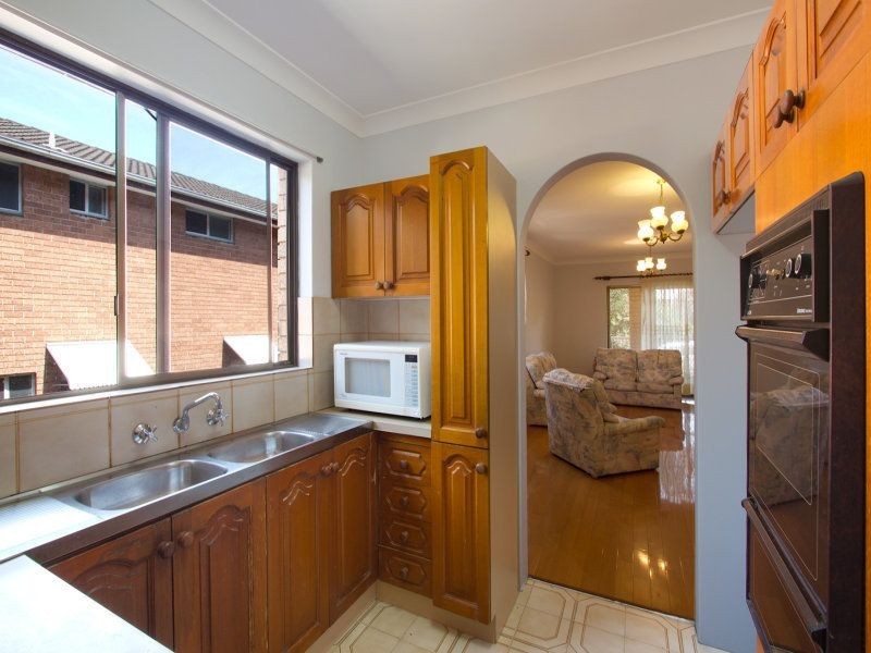 1/10 Hillcrest Avenue, Hurstville NSW 2220