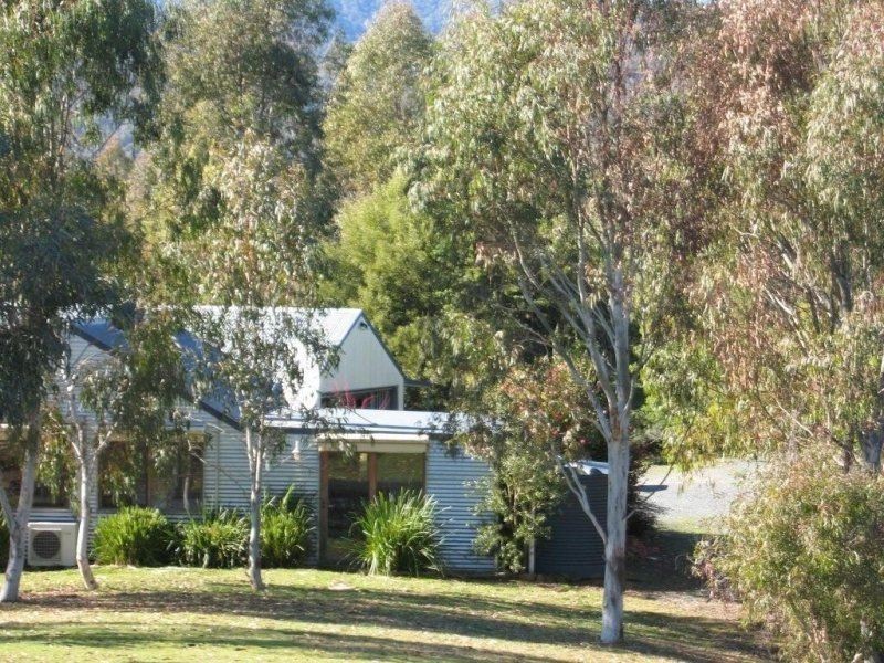 213 Waterfall Farm Road, Khancoban NSW 2642
