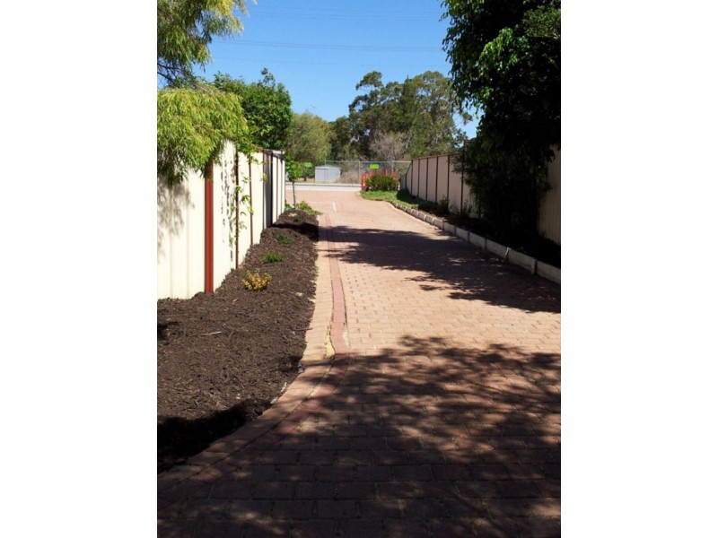 182B Hamilton Street, Queens Park WA 6107