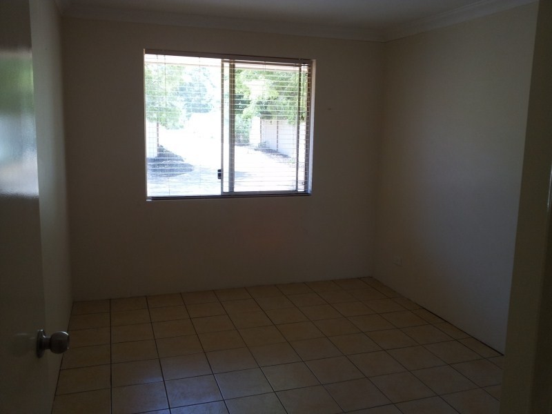 182B Hamilton Street, Queens Park WA 6107