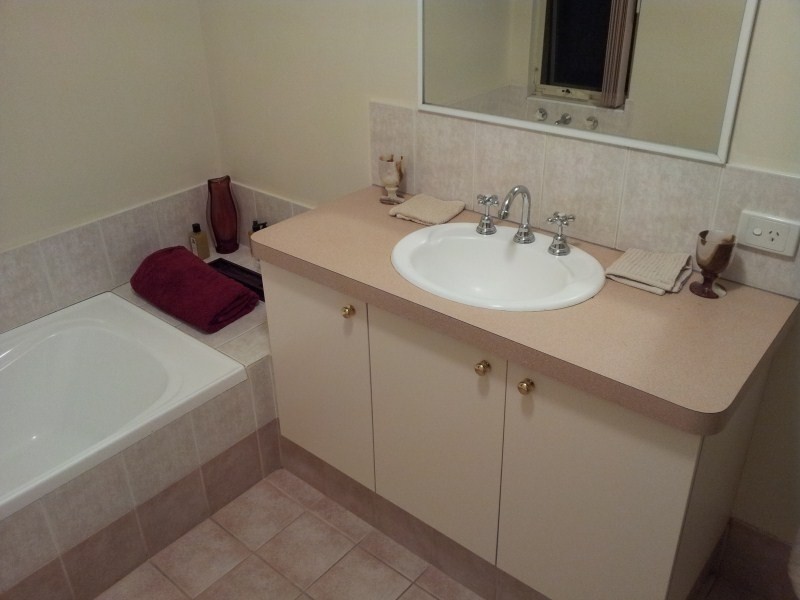 182B Hamilton Street, Queens Park WA 6107