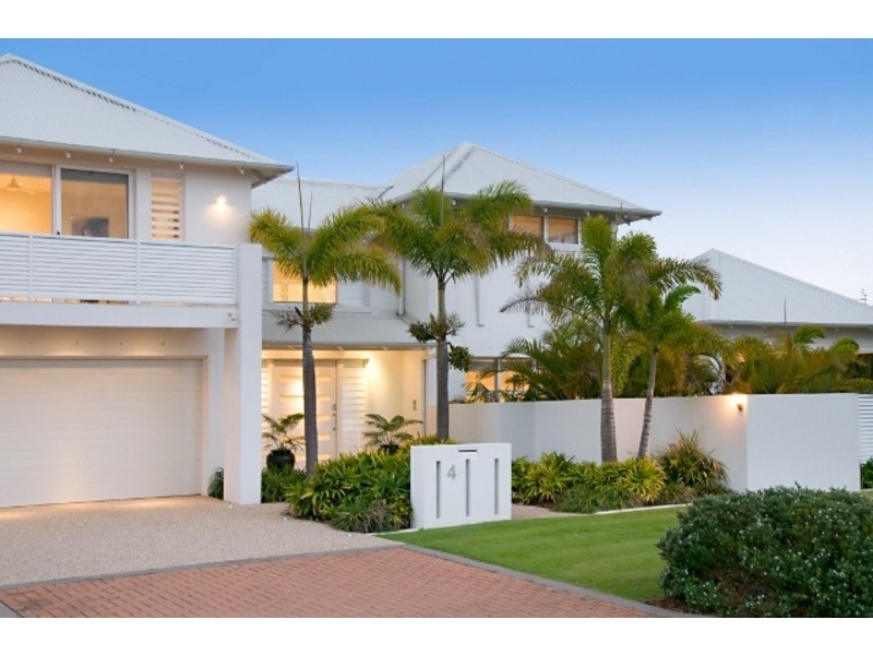 4 River Edge Court, Twin Waters QLD 4564