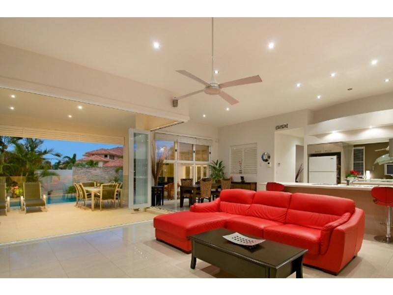 4 River Edge Court, Twin Waters QLD 4564