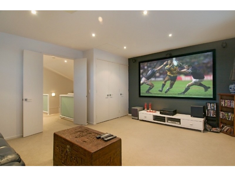 4 River Edge Court, Twin Waters QLD 4564