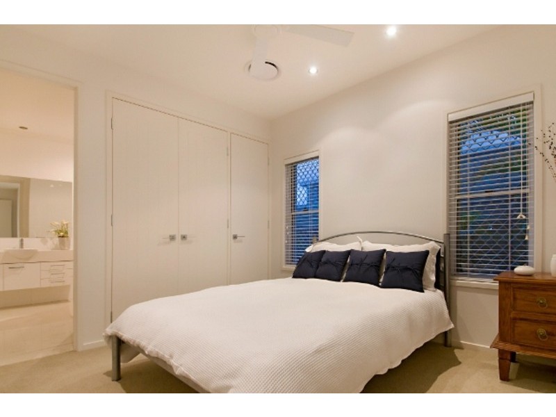 4 River Edge Court, Twin Waters QLD 4564