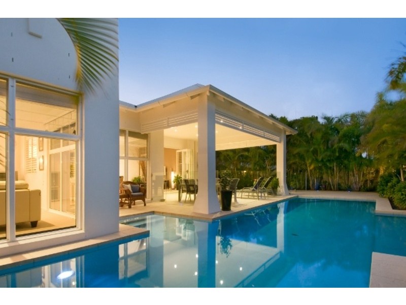 4 River Edge Court, Twin Waters QLD 4564