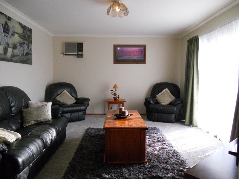 9 Stewart Court, Thurgoona NSW 2640