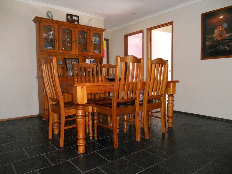 9 Stewart Court, Thurgoona NSW 2640