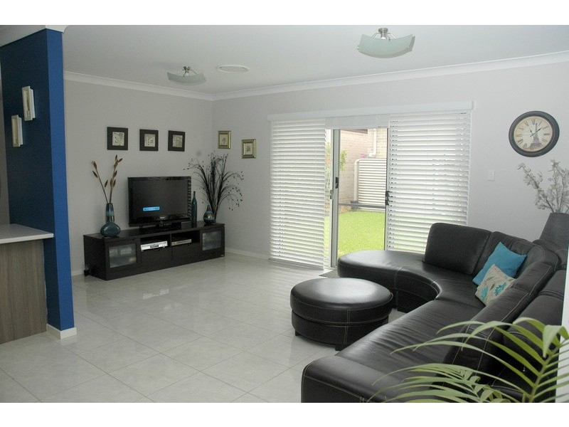 28 Driftway Drive, Pemulwuy NSW 2145