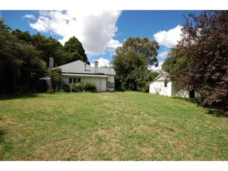 136 Handel Street, Armidale NSW 2350