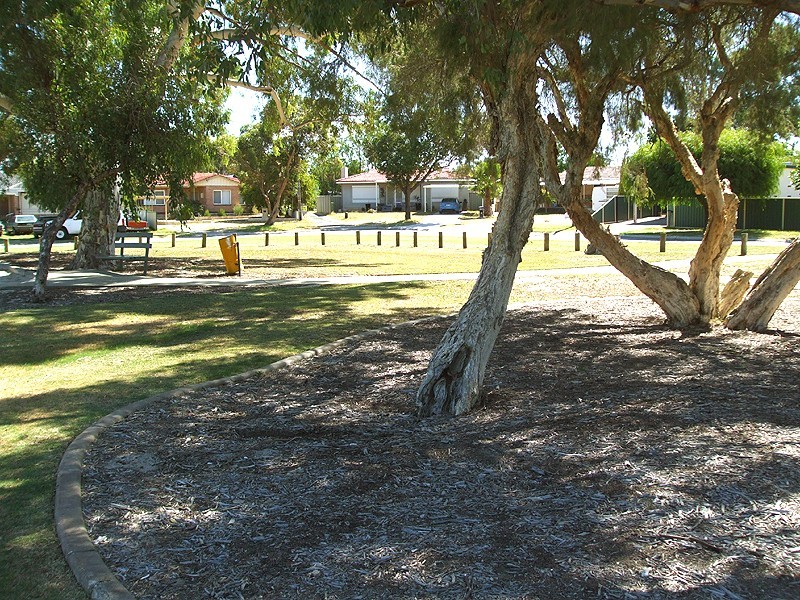 12A Tenterden Way, Gosnells WA 6110