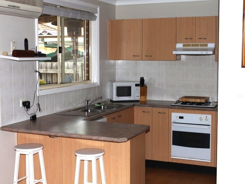 7 Wombeyan Court, Wattle Grove NSW 2173