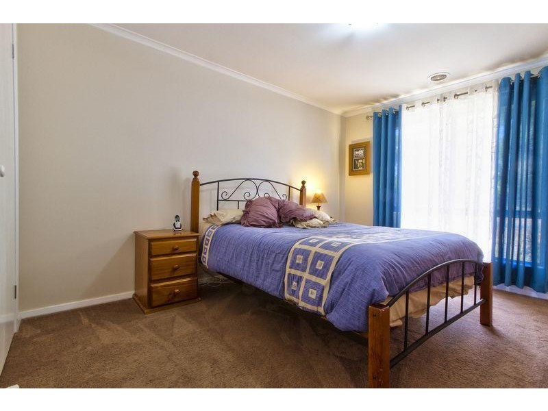 75 St Andrews Circuit, Thurgoona NSW 2640