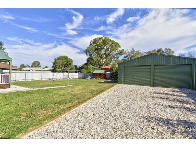 75 St Andrews Circuit, Thurgoona NSW 2640