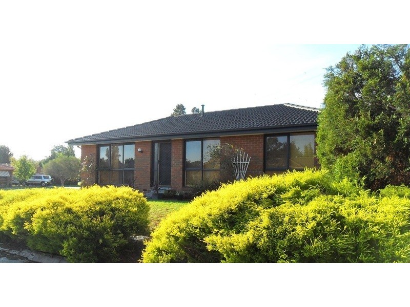 73 Shetland Street, Endeavour Hills VIC 3802