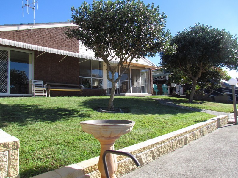 23 Cavill Ave, Forster NSW 2428