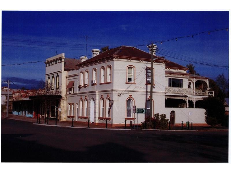 160-162 East Street, Narrandera NSW 2700