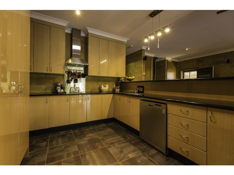 16 Harcourt Street, Cobar NSW 2835