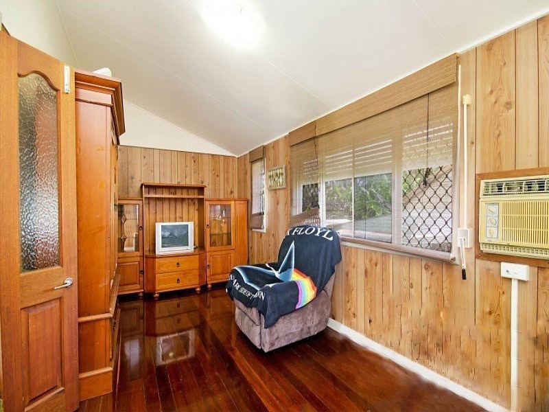 26 Seventh Avenue, South Townsville QLD 4810