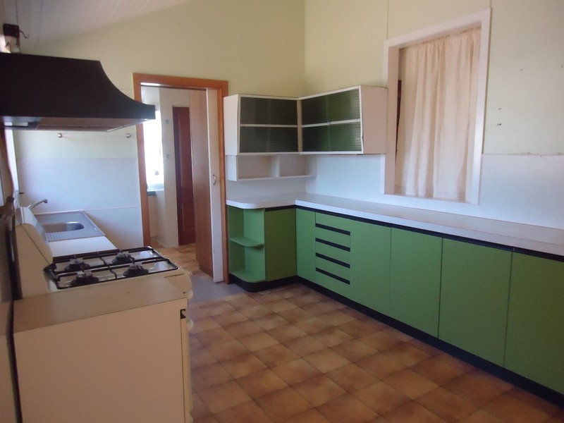 75 Ninth Avenue, Railway Estate QLD 4810