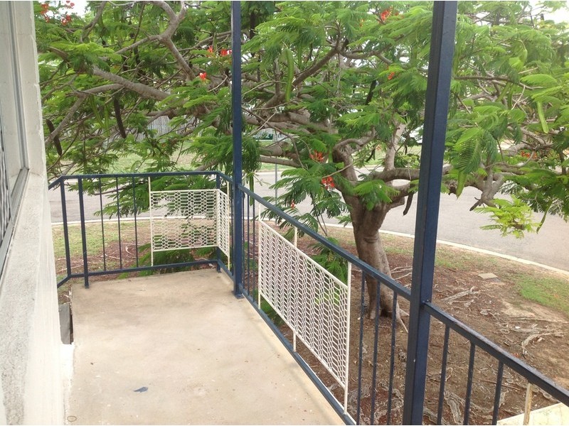 1/12 Palara Street, Currajong QLD 4812