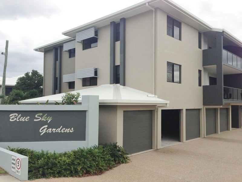 319 Angus Smith Drive, Douglas QLD 4814