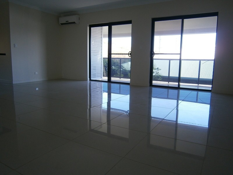 101 Railway Avenue, Railway Estate QLD 4810