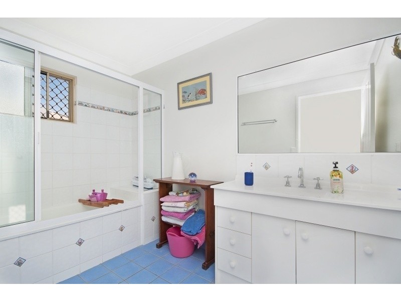 42  Blue Mountain Drive, Bluewater Park QLD 4818