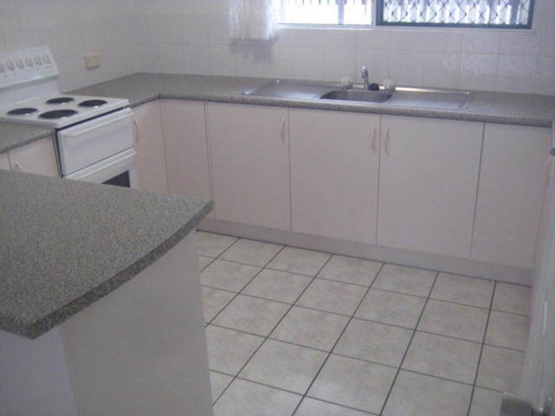 2/40 Fielding Way, Kirwan QLD 4817