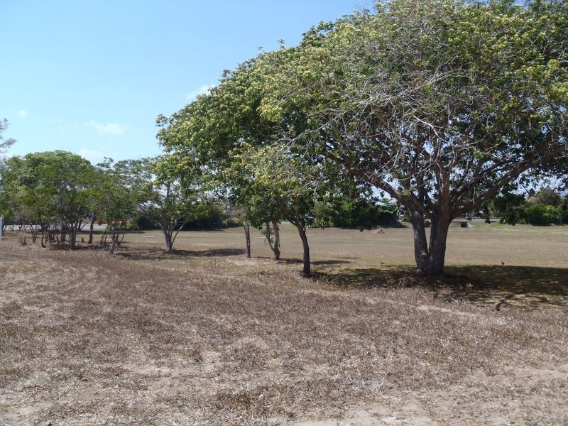 69 Hugh Street, West End QLD 4810