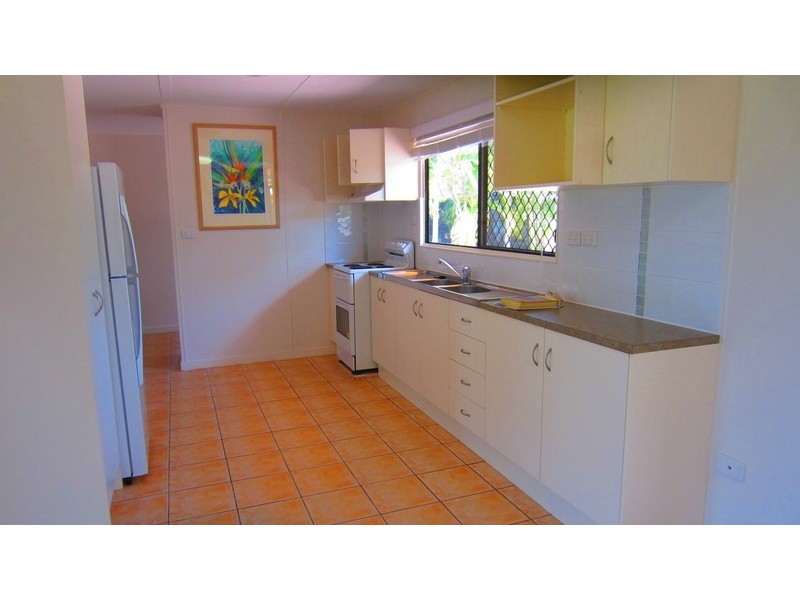 10 Whiting Court, Cungulla QLD 4816