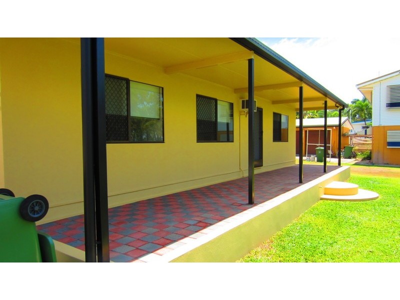 10 Whiting Court, Cungulla QLD 4816