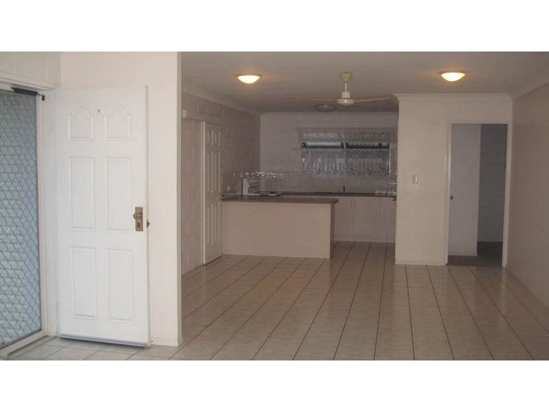 2/40  Fielding Way, Kirwan QLD 4817