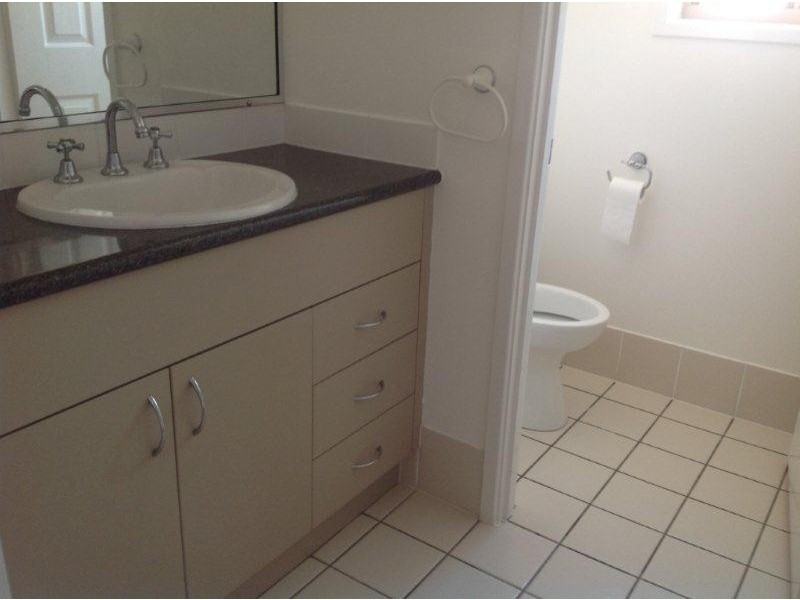 32 Wallace Street, Kirwan QLD 4817