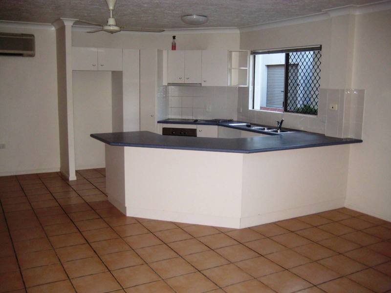 3/78 Paxton Street, North Ward QLD 4810