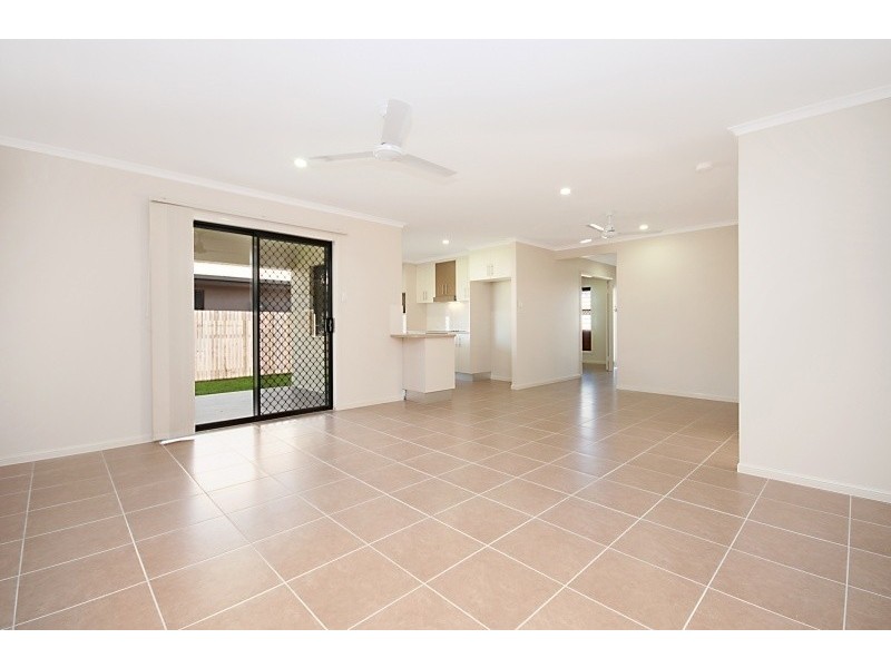 27 Shoalhaven Ct, Bohle Plains QLD 4817