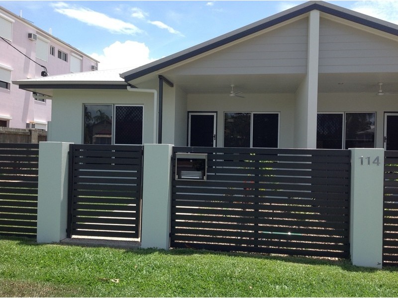 2/114 Eyre Street, North Ward QLD 4810