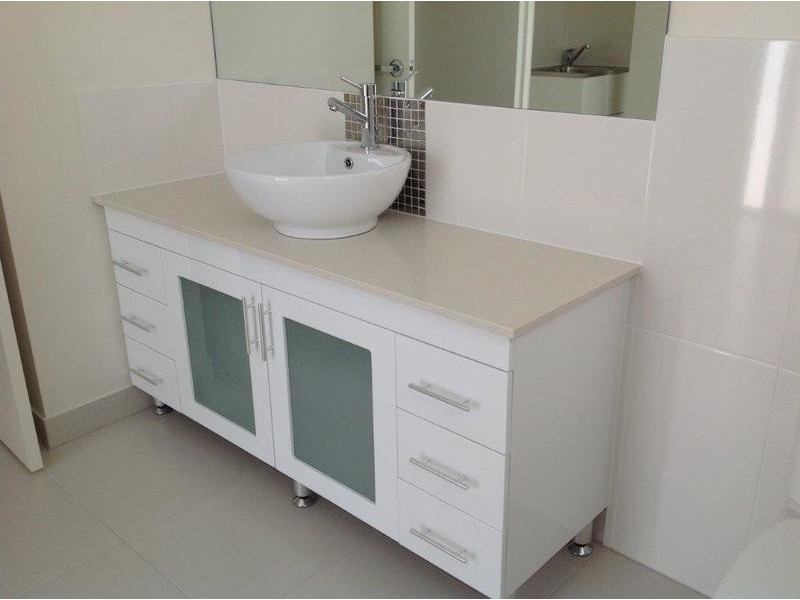 2/114 Eyre Street, North Ward QLD 4810