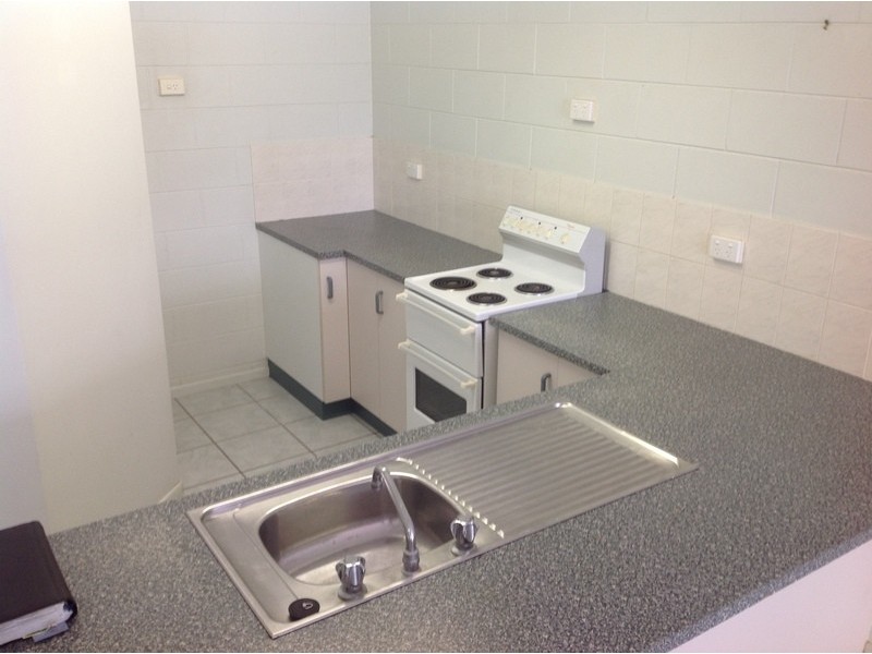 9/15-17 Second Avenue, Railway Estate QLD 4810