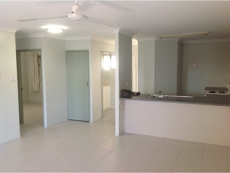 9/15-17 Second Avenue, Railway Estate QLD 4810